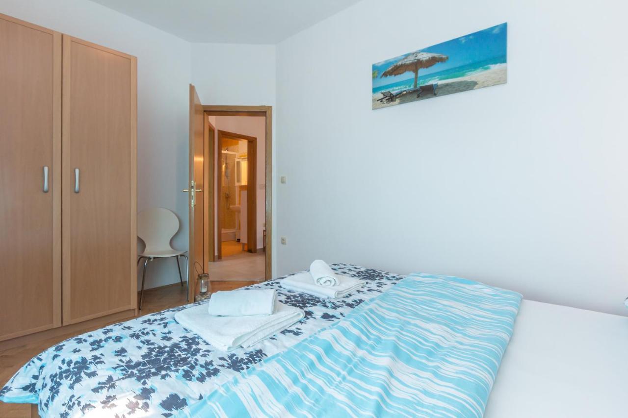 Apartments Ema & Mislav With Terrace Baška Zewnętrze zdjęcie